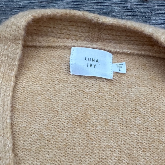 New Luna Ivy Daisy Embroidered Cardigan - Mustard in Size Large - Picture 2 of 6